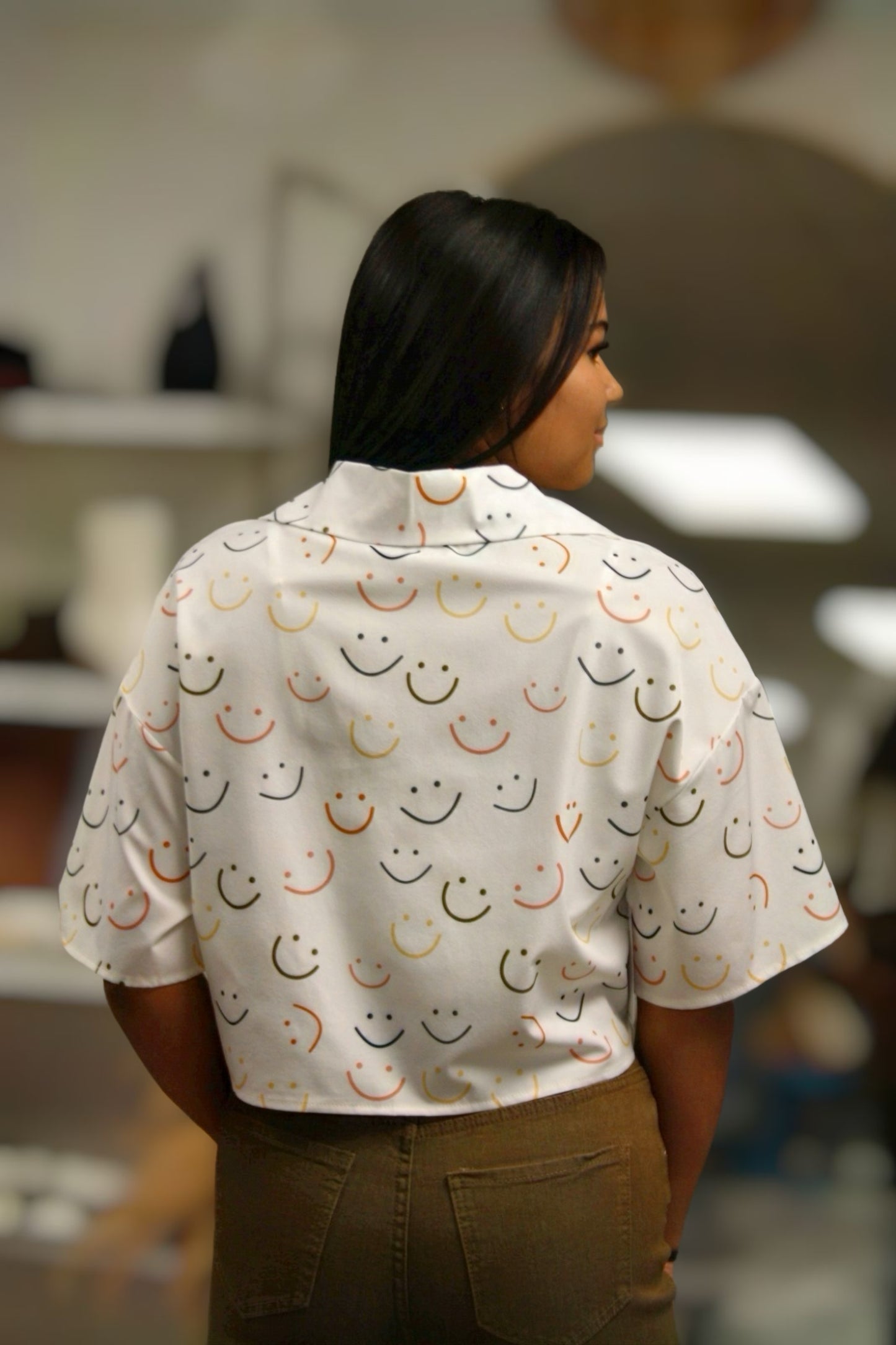 KACI CROPPED SMILEY BUTTON FRONT SHIRT