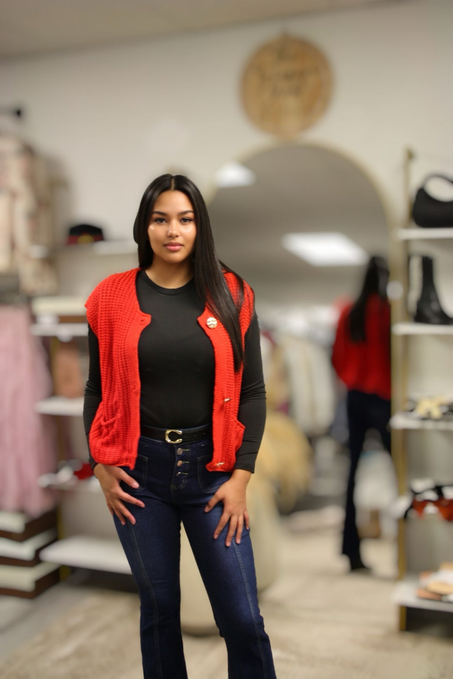 VANNA SLEEVELESS KNIT SWEATER