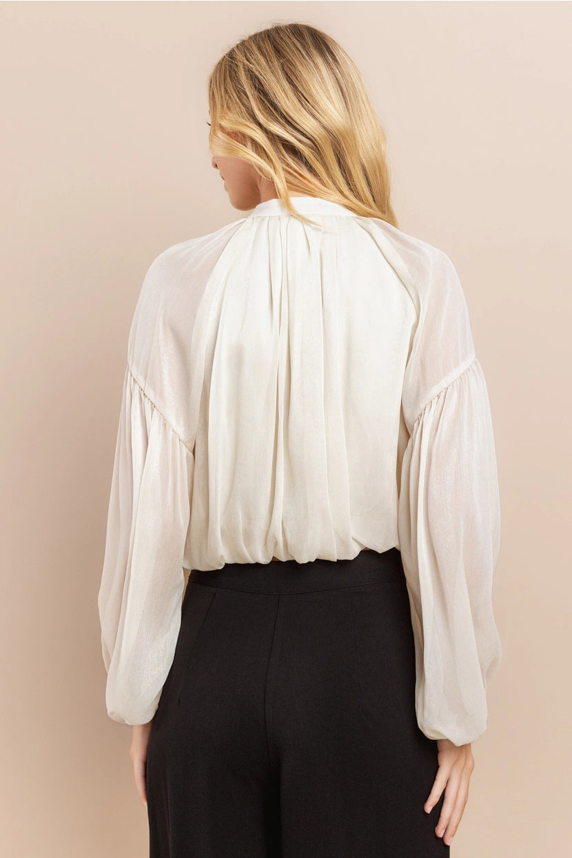 CALAH SHIRRING SLEEVE BLOUSE