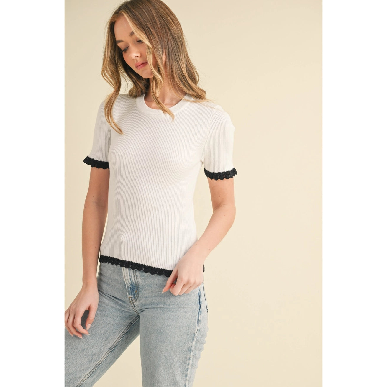 AOKLEE SCALLOPED EDGE RIBBED SWEATER