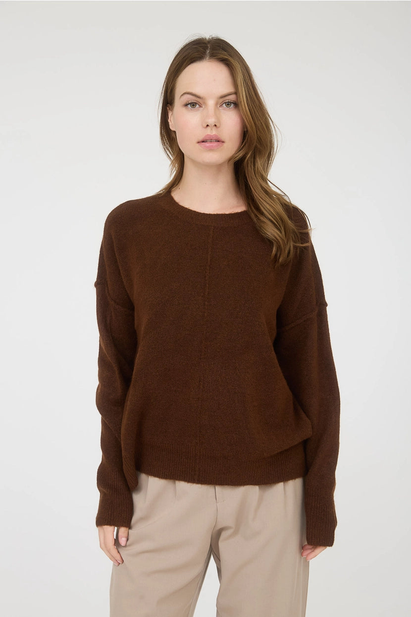 COBEN FRONT SEAM KNIT SWEATER | CHOCOLATE