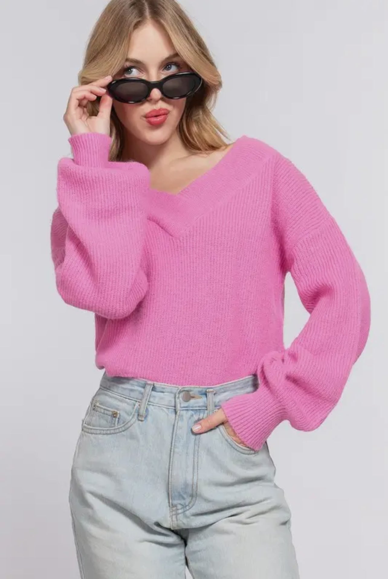 BIANCA V-NECK SWEATER