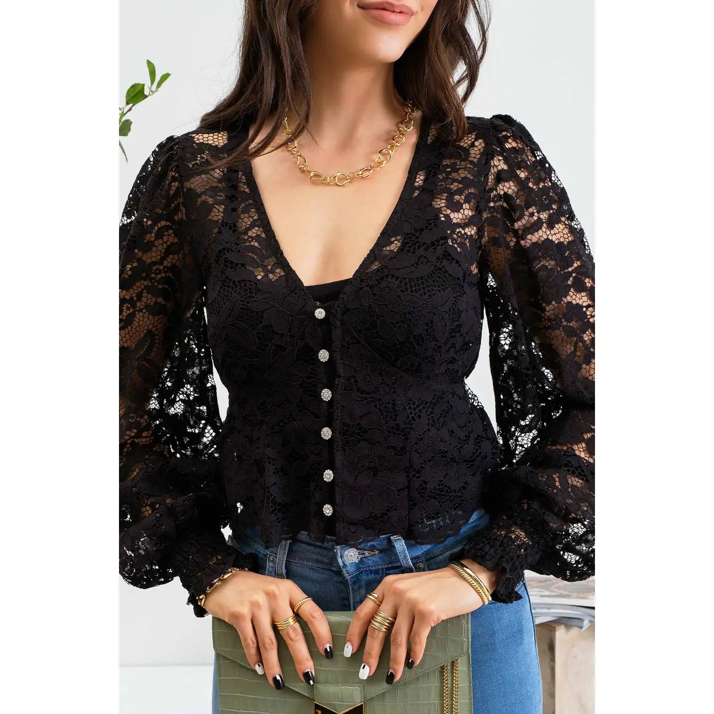 FAITH LACE BUTTON DOEN BLOUSE