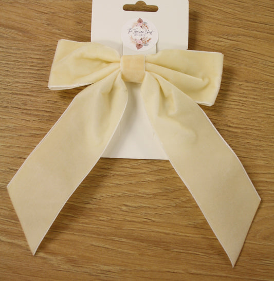 LUCIA VELVET HAIR BOW | CREAM