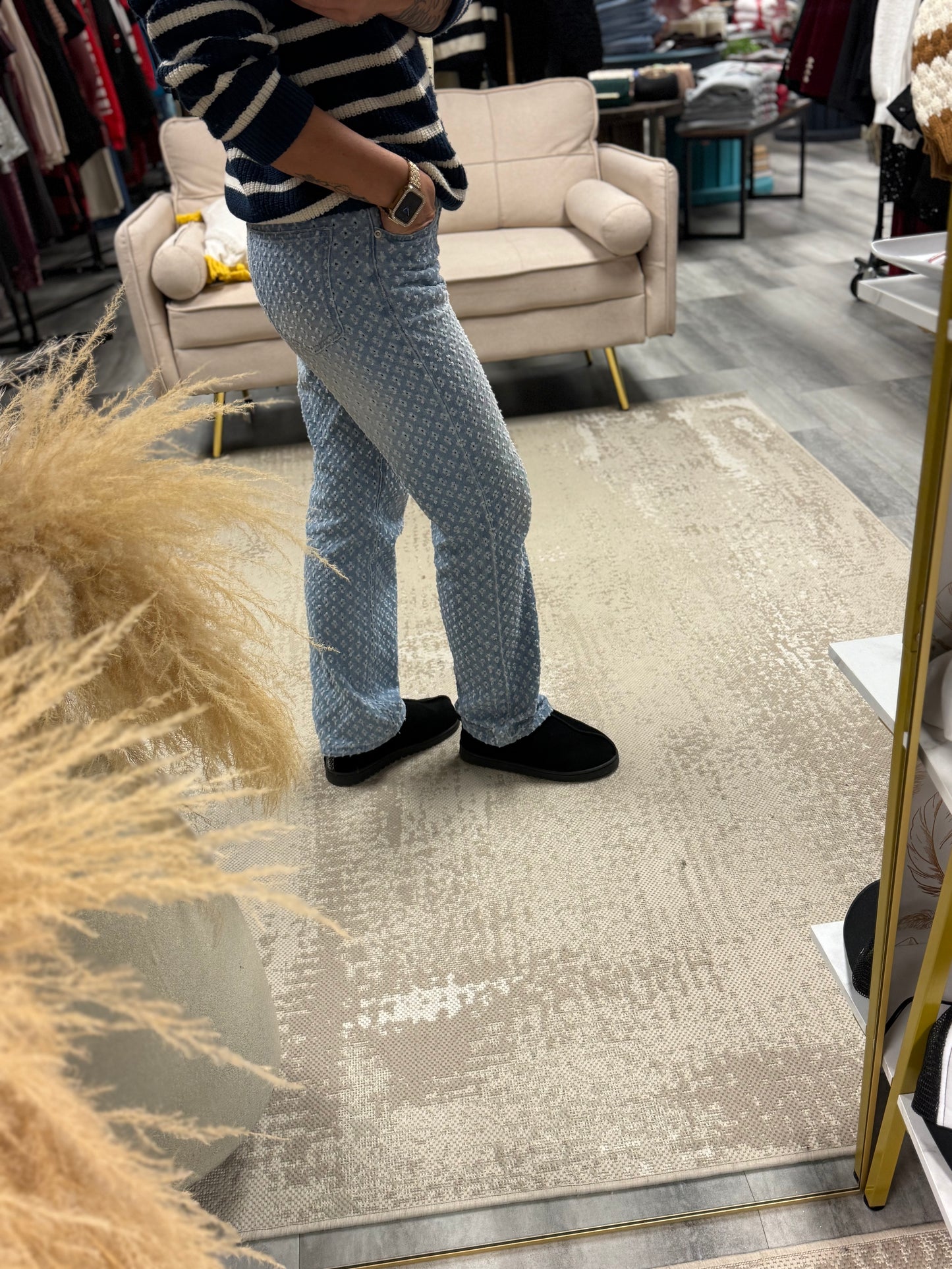 GARROW STRAIGHT LEG JEANS | LIGHT WASH