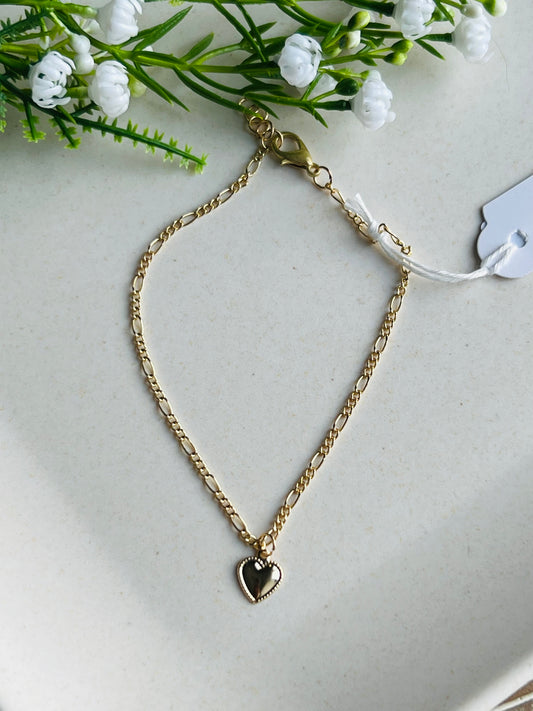 Link Chain Gold Bracelet with heart pendant