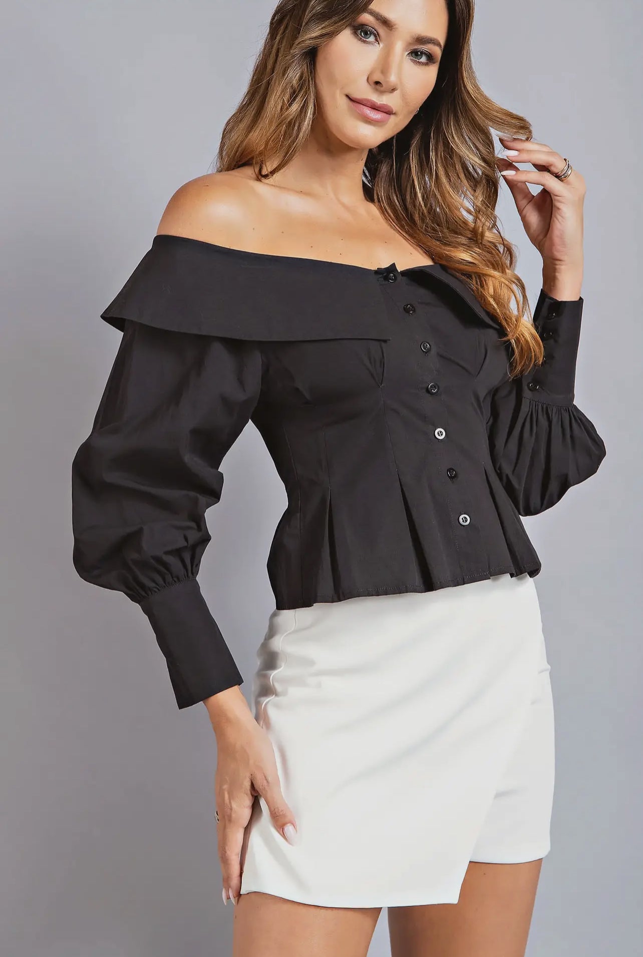 PIA OFF THE SHOULDER BUTTON DOWN TOP